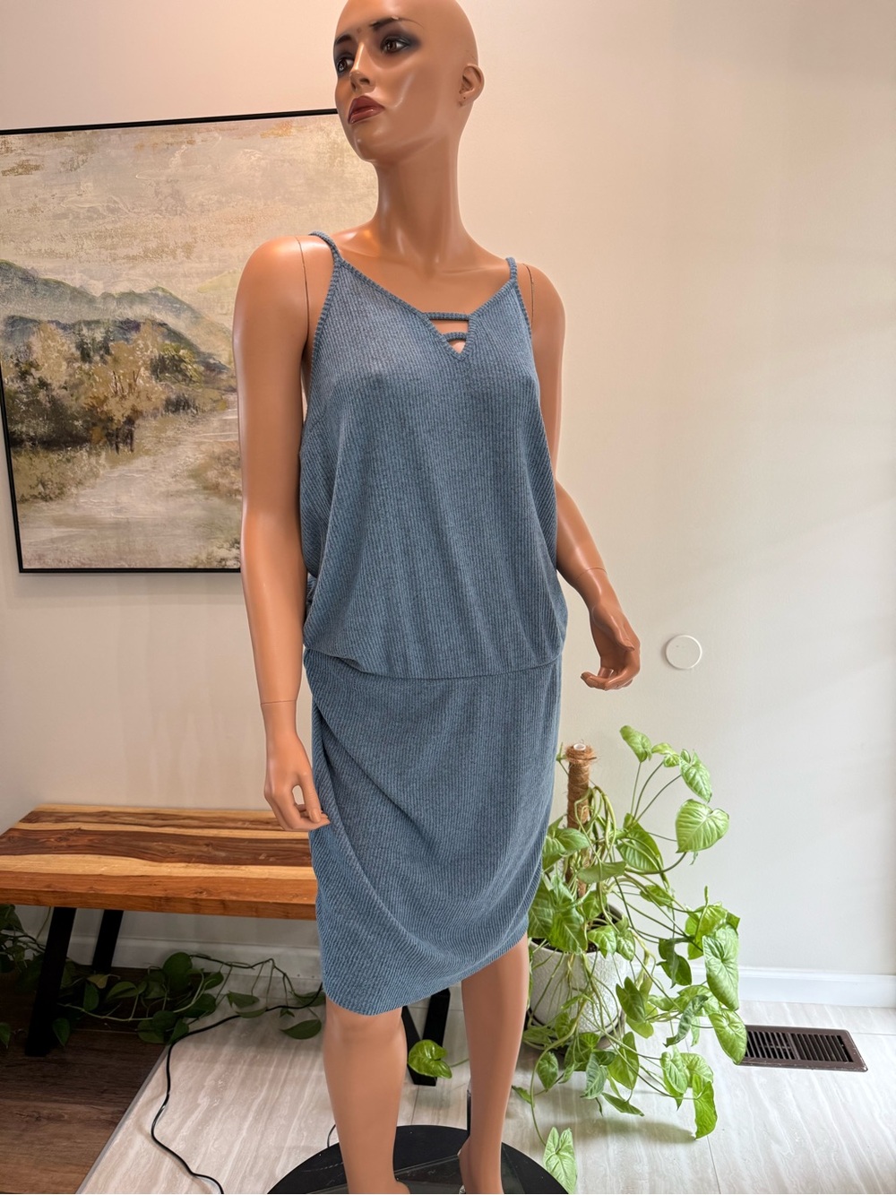 VENUS Dusty Blue ribbed dress Strappy V-Neck 1X looks like a 2pc ruched skirt nw
